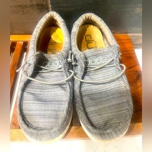 little boys size 12 hey dudes